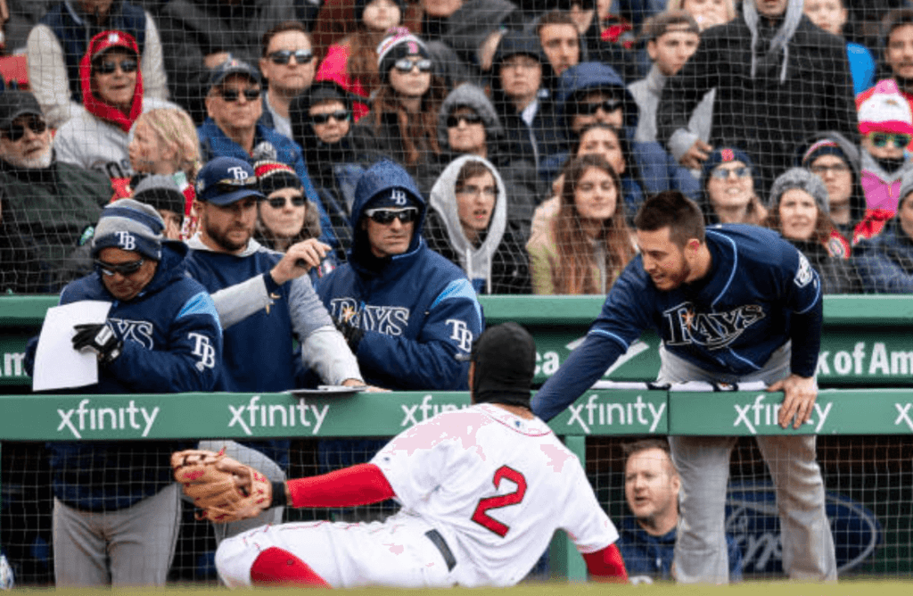 Xander Bogaerts Injures Ankle; Red Sox Rally to Stun Rays, 8-7
