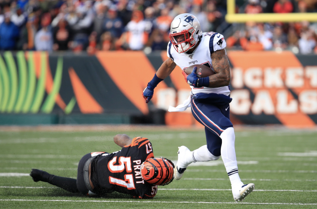 Patriots Pull Away From Bengals 34-13 to Clinch 11th Straight Playoff Berth