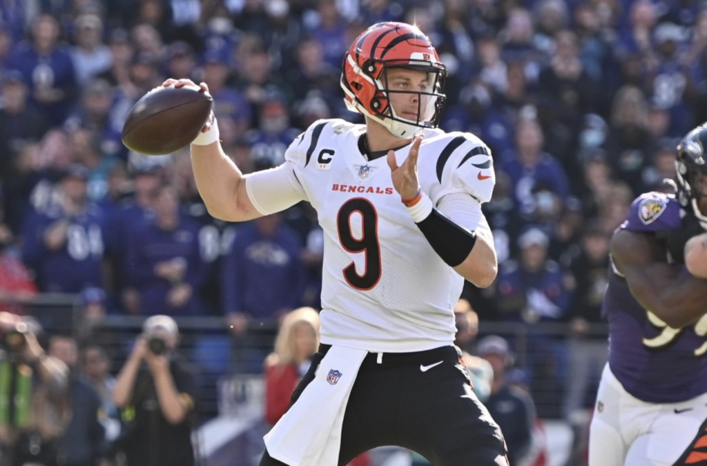 Joe Burrow Throws 3 Touchdowns